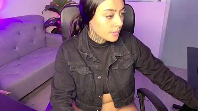 Snapshot of Lovely_celeste chatting on November 12, 2025, 2:59 am Lovely celeste online show from November 12, 2025, 2:59 am