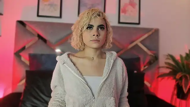 Snapshot of marian_pinzon chatting on March 14, 2026, 7:20 pm marian pinzon online show from March 14, 2026, 7:20 pm