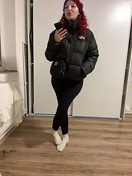 Snapshot of Alissa_kiss chatting on January 17, 2025, 5:51 pm Alissa kiss online show from January 17, 2025, 5:51 pm