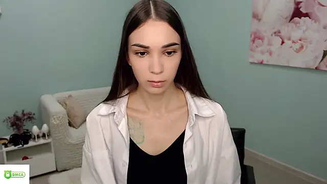 AmyJonas online show from August 5, 2026, 5:23 am