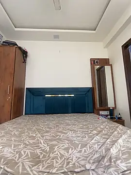 Snapshot of Emmy_kapoor chatting on February 8, 2025, 9:35 am Emmy kapoor online show from February 8, 2025, 9:35 am