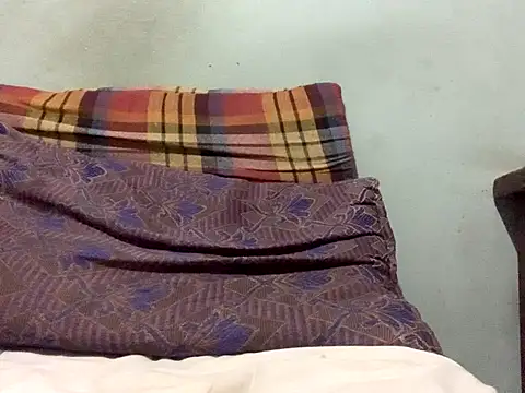 VastNoon95 online show from September 10, 2025, 4:39 pm