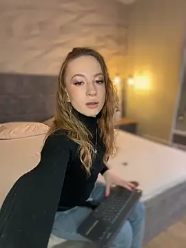  AngelMoon  online show from February 3, 2026, 6:22 am