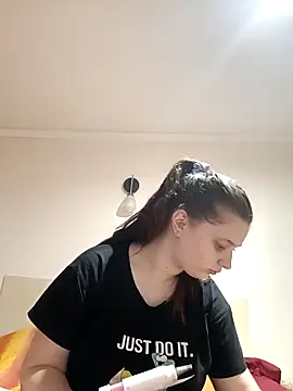 Snapshot of kila_lo chatting on March 16, 2025, 4:12 pm kila lo online show from March 16, 2025, 4:12 pm