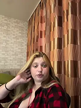 Snapshot of kila_lo chatting on August 4, 2026, 12:26 am kila lo online show from August 4, 2026, 12:26 am