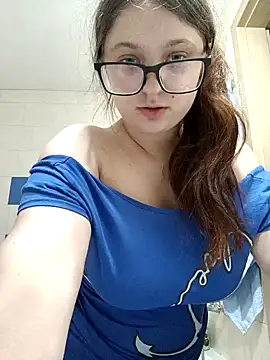 Snapshot of kila_lo chatting on January 17, 2025, 7:16 pm kila lo online show from January 17, 2025, 7:16 pm