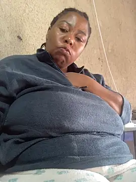 Snapshot of bustyboobs6 chatting on November 18, 2025, 7:55 am bustyboobs6 online show from November 18, 2025, 7:55 am