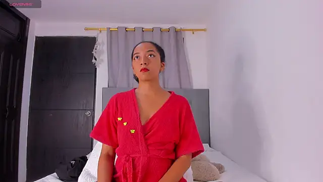 Snapshot of NAHOMI_MILLER chatting on February 26, 2025, 11:41 pm NAHOMI MILLER online show from February 26, 2025, 11:41 pm