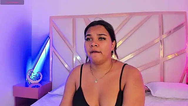 Snapshot of Carolina_Evanss chatting on November 21, 2025, 11:53 am Carolina Evanss online show from November 21, 2025, 11:53 am