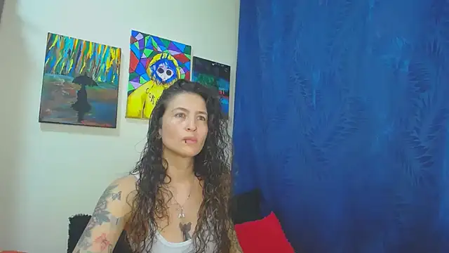 Snapshot of Leyla_Horny_Bg chatting on November 6, 2025, 12:03 am Leyla Horny Bg online show from November 6, 2025, 12:03 am