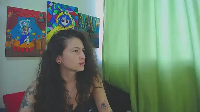 Snapshot of Leyla_Horny_Bg chatting on December 3, 2025, 11:42 am Leyla Horny Bg online show from December 3, 2025, 11:42 am