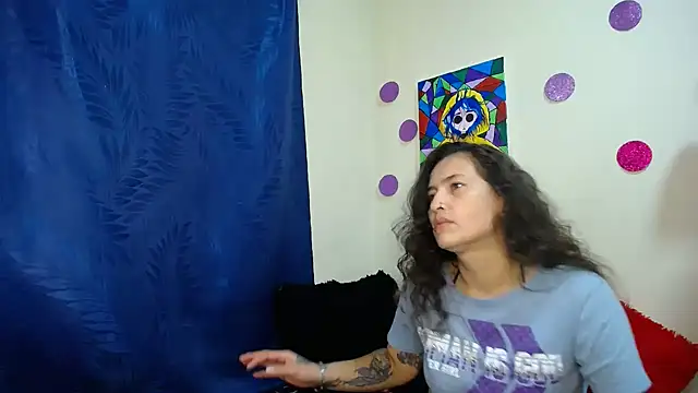 Snapshot of Leyla_Horny_Bg chatting on October 17, 2025, 12:47 am Leyla Horny Bg online show from October 17, 2025, 12:47 am