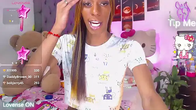 Snapshot of lucianadolll chatting on May 11, 2026, 2:45 pm lucianadolll online show from May 11, 2026, 2:45 pm