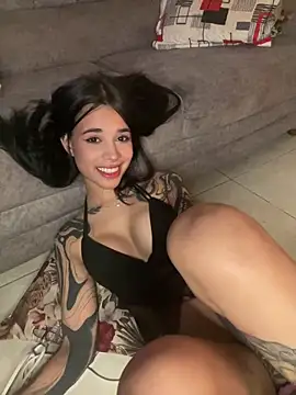 alessia iris19 online show from October 10, 2025, 3:40 am