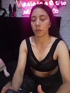 Snapshot of -Lola_Bunny chatting on November 21, 2025, 7:57 pm -Lola Bunny online show from November 21, 2025, 7:57 pm