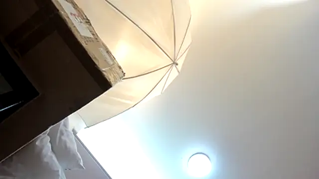 Snapshot of MadissonRey chatting on November 20, 2025, 1:34 pm MadissonRey online show from November 20, 2025, 1:34 pm