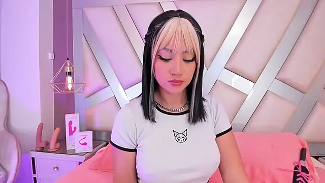 Snapshot of MadissonRey chatting on November 7, 2025, 1:15 pm MadissonRey online show from November 7, 2025, 1:15 pm