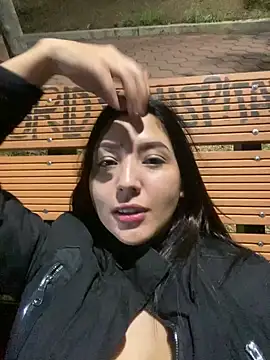 licky lu online show from February 7, 2025, 1:58 am