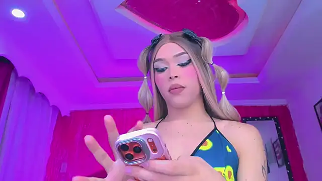TiffanyMackensyy online show from June 16, 2026, 10:54 pm