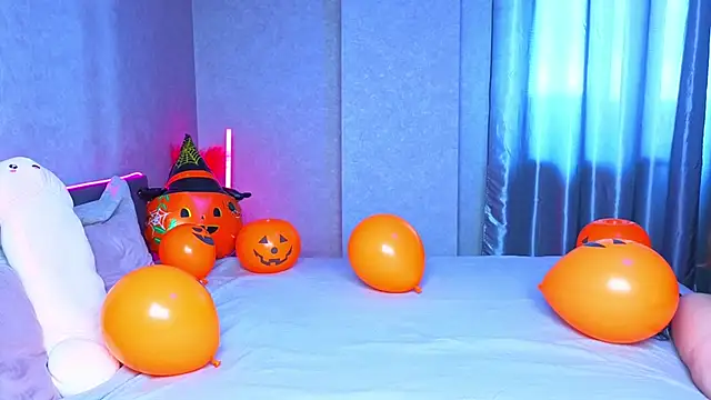 BritneyLix online show from October 30, 2025, 9:29 am