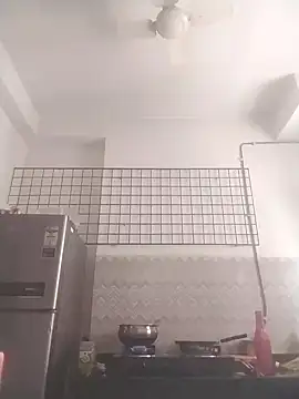 jenilmax online show from February 5, 2025, 9:04 am