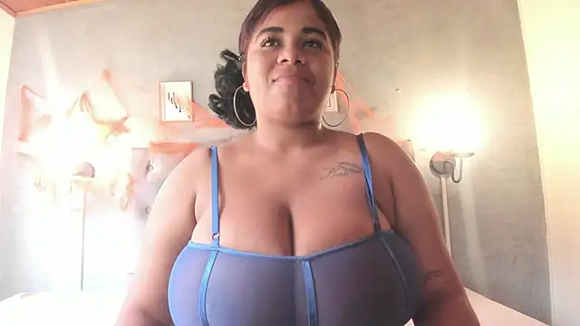 Snapshot of MeridaLane chatting on October 18, 2025, 1:46 pm MeridaLane online show from October 18, 2025, 1:46 pm