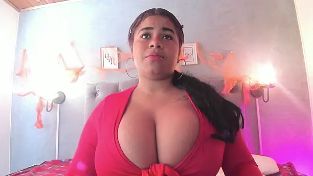 Snapshot of MeridaLane chatting on October 11, 2025, 1:12 pm MeridaLane online show from October 11, 2025, 1:12 pm