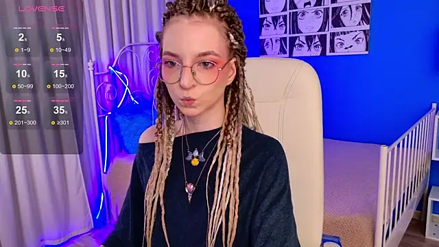 Snapshot of VioletShine chatting on November 15, 2025, 11:25 am VioletShine online show from November 15, 2025, 11:25 am