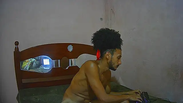 Snapshot of SkinnyLatinMan chatting on December 3, 2024, 11:07 am SkinnyLatinMan online show from December 3, 2024, 11:07 am