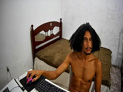 Snapshot of SkinnyLatinMan chatting on December 3, 2025, 12:23 am SkinnyLatinMan online show from December 3, 2025, 12:23 am