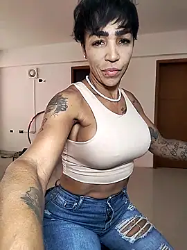 Snapshot of Alison_fitness chatting on March 21, 2025, 9:23 pm Alison fitness online show from March 21, 2025, 9:23 pm