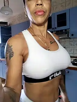 Snapshot of Alison_fitness chatting on November 23, 2025, 1:21 pm Alison fitness online show from November 23, 2025, 1:21 pm
