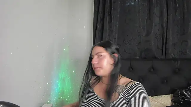 Snapshot of jenifer__power10 chatting on November 6, 2025, 8:24 pm jenifer power10 online show from November 6, 2025, 8:24 pm