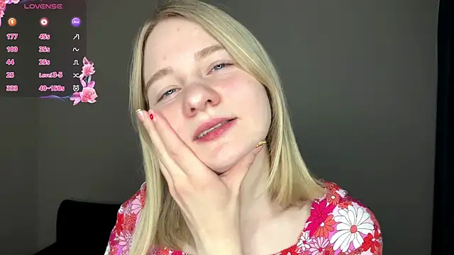 OdelinaFicken online show from March 30, 2026, 7:32 am