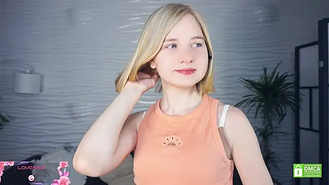 Snapshot of OdelinaFicken chatting on November 2, 2025, 5:23 am OdelinaFicken online show from November 2, 2025, 5:23 am