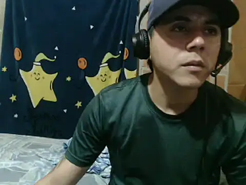 Horny dirty boy online show from January 6, 2025, 11:19 pm