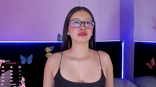 Snapshot of Anastasia_Whitee chatting on December 14, 2025, 3:13 am Anastasia Whitee online show from December 14, 2025, 3:13 am