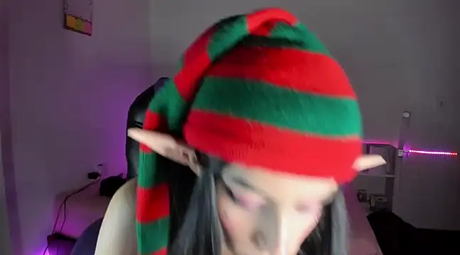 Snapshot of aiko_mori chatting on December 17, 2024, 2:33 am aiko mori online show from December 17, 2024, 2:33 am