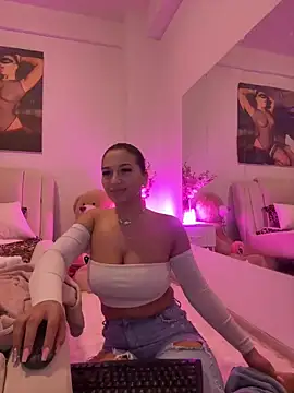 lissa yasemin online show from March 6, 2025, 1:37 am