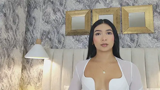 Snapshot of MeganCruzGB chatting on February 26, 2026, 12:27 pm MeganCruzGB online show from February 26, 2026, 12:27 pm