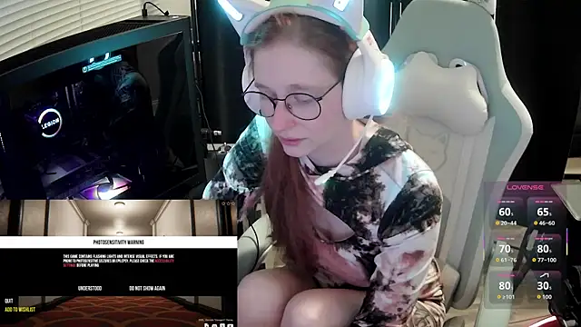 LilyFoxxx online show from May 3, 2026, 5:12 am