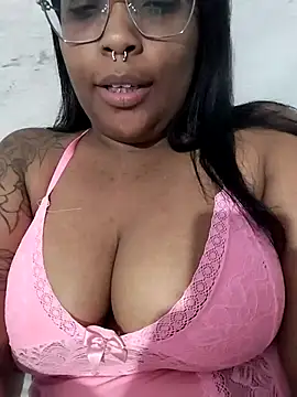 privadinhonm29 online show from October 22, 2025, 9:46 pm