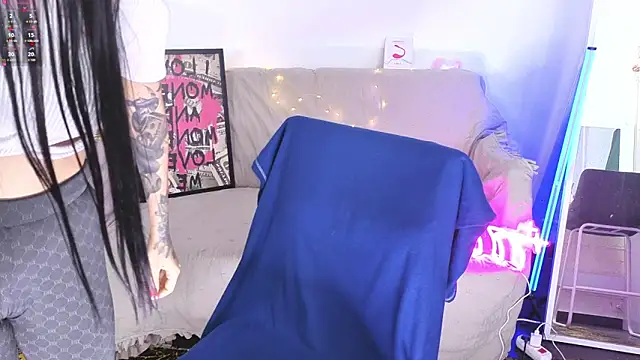 Snapshot of Tiffany_lab chatting on October 30, 2025, 1:20 pm Tiffany lab online show from October 30, 2025, 1:20 pm