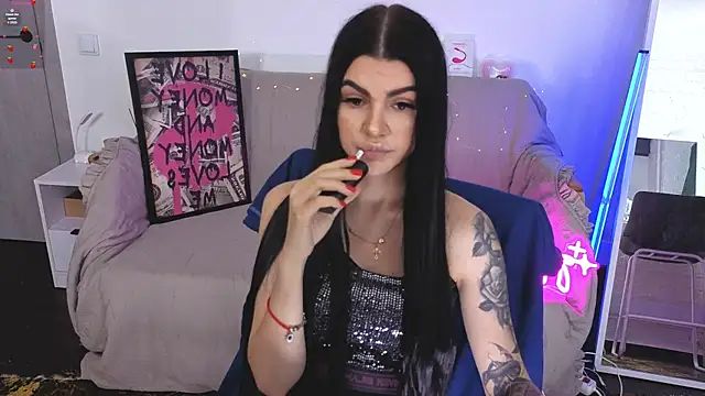 Snapshot of Tiffany_lab chatting on November 7, 2025, 8:41 am Tiffany lab online show from November 7, 2025, 8:41 am