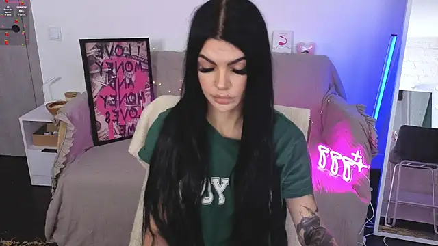 Snapshot of Tiffany_lab chatting on October 10, 2025, 8:15 am Tiffany lab online show from October 10, 2025, 8:15 am