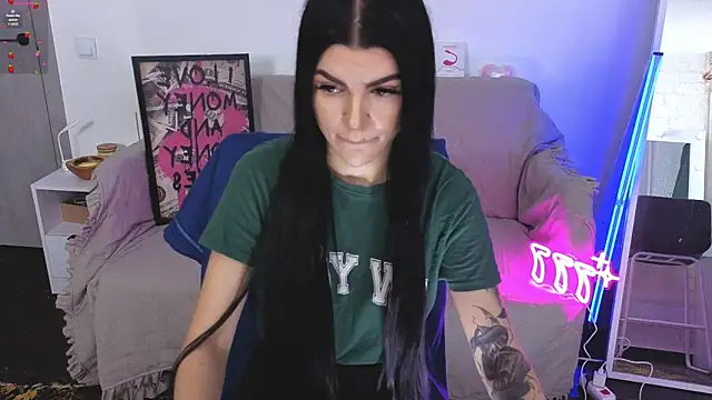 Snapshot of Tiffany_lab chatting on October 29, 2025, 11:53 am Tiffany lab online show from October 29, 2025, 11:53 am