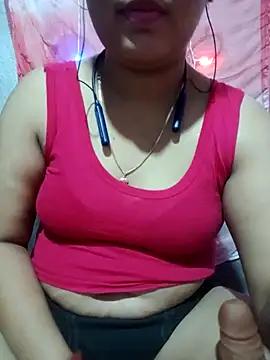 Snapshot of Super-Couple chatting on November 20, 2025, 2:40 pm Super-Couple online show from November 20, 2025, 2:40 pm