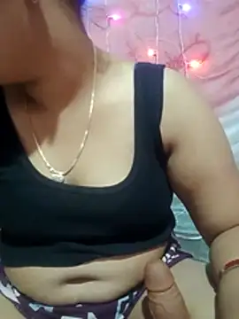 Snapshot of Super-Couple chatting on November 11, 2025, 11:49 am Super-Couple online show from November 11, 2025, 11:49 am