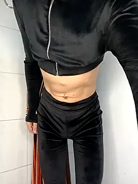 Skinnyshiny boy online show from January 7, 2026, 12:54 pm