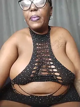Snapshot of CHERRYYUMMY chatting on June 18, 2026, 10:31 am CHERRYYUMMY online show from June 18, 2026, 10:31 am